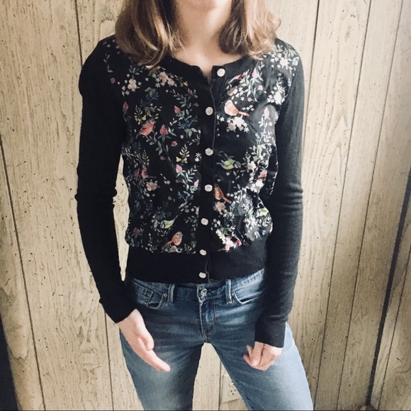 Anthropologie Sweaters - SALE • new anthro yumi floral cardigan •